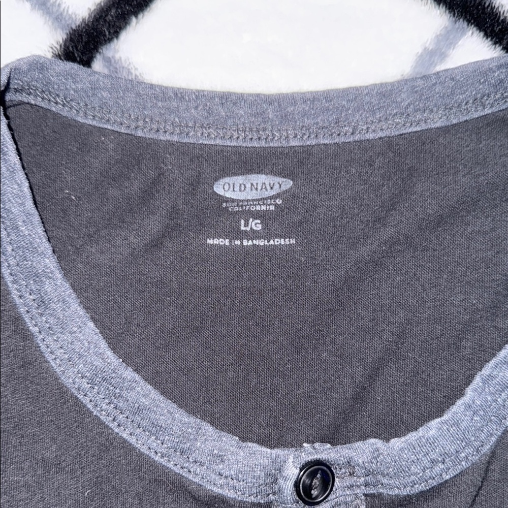 Old Navy Black and Gray Long Sleeve Tee - Picture 2 of 4